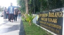 Diancam Hengkang, Bupati Penuhi Tuntutan Unair