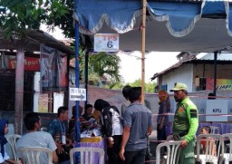 Waktu Buka Surat Suara, Pemilih di Pasuruan Terjatuh dan Meninggal