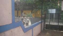 Memalukan, Sepasang Muda-mudi Asyik Bermesraan di Siang Bolong Bulan Ramadhan