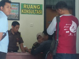 Pelimpahan Berkas Tahap II Kasus Pencemaran Nama Baik Lewat Medsos Diterima Kejaksaan