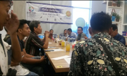 Pengunjung Pusat Perbelanjaan di Gresik Didominasi dari Luar Daerah