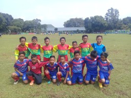 Soal Prestasi Sepak Bola Usia Dini, Pemda Gresik Dinilai Kurang Perhatian