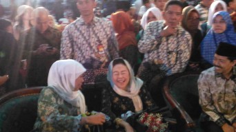 Gus Dur Dianugerahi Peace award