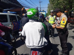 Banyak Pengendara Nekat Menghindar Razia dengan Melawan Arus