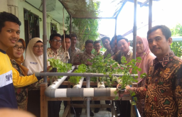 Berburu Adiwiyata Nasional, Beginilah Persiapan SMPN 2 Gresik