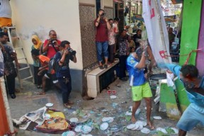 Lempar Bubur, Tradisi Warga Tuban untuk Tolak Balak