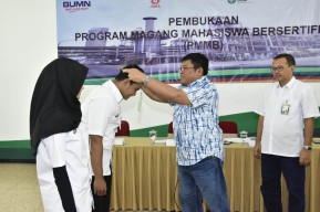 Tingkatkan Kualitas SDM, Petrokimia Gresik Terima Mahasiswa Magang Bersertifikat