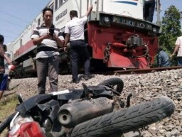 Abaikan Sirene, Perempuan Asal Beji Tewas Disambar KA Sri Tanjung