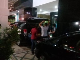 Dugaan Suap Pengesahan APBD Tulungagung, KPK Bawa 2 Koper dan Tas dari Kantor BPKAD Jatim