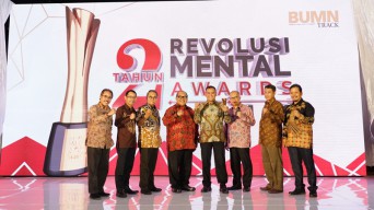 Jalankan Transformasi, PG Raih Dua Penghargaan Revolusi Mental Award BUMN 2019