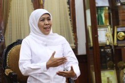 Habibie Meninggal; Gubernur Imbau Warga Jatim Pasang Bendera Setengah Tiang