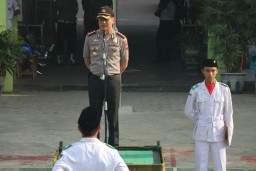 Dekati Pelajar, Polres Gresik Keliling Antar Sekolah