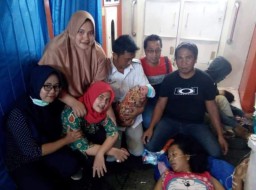 Tak Ada Dokter, Perempuan Asal Bawean Terpaksa Melahirkan di Kapal