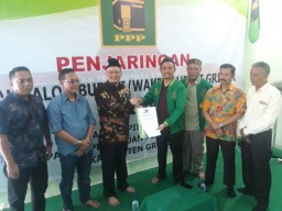 Cari Koalisi di Pilkada, Ketua Golkar Gresik Siap Mundur dari DPRD