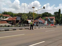 Korban Tewas Kecelakaan di Pasuruan Jadi 7 Orang, Polda Jatim Turun Olah TKP