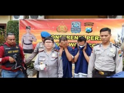 Pecatan Polisi Jadi Maling