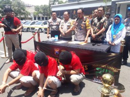 Sindikat Penggelapan Mobil Dibongkar, 4 Tersangka Dan 23 Mobil Diamankan Polisi