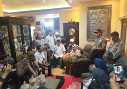 Sempat Bikin Pengakuan Kontroversi, Paranormal Ningsih Tinampi Didatangi Kepolisian Hingga Dinkes