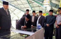 Penguatan UMKM, Bupati dan Wabup Dirikan Gedung 'Pudak Galeri Gresik'