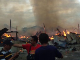 Kebakaran Gudang Tembakau Bojonegoro, Pemadaman Berlangsung 12 Jam Lebih