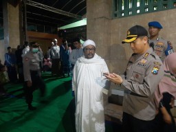 Aparat Bubarkan Kegiatan Dzikir Bersama di Gresik