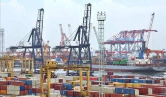 Februari, Ekspor Naik Impor Turun Turun 18,69 Persen