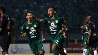 Jamu Persipura, Aji Santoso Instruksikan Main Serius