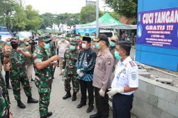 Pangdam V Brawijaya Turun ke Gresik Pantau Pemudik di Terminal Bunder