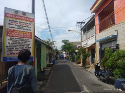Pekerja Luar Kota di Gresik Dilarang Balik Kampung