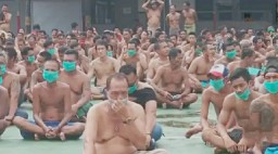 Cegah Covid-19, Warga Binaan Lapas Lamongan Berjemur di Lapangan