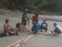 Pemancing Bertato Tewas Digulung Ombak Pantai Nanggelan, Ditemukan Terjepit Batu 