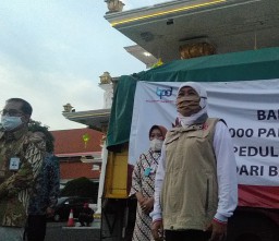 Bank Jatim Sumbang 20.000 Sembako dan uang Tunai Rp 1 Miliar