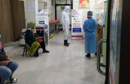 Tiba di Gresik, PMI Malaysia Langsung Jalani Rapid Tes