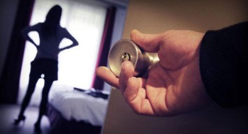 Pelajar SMP Disetubuhi Pacarnya Hingga Empat Kali