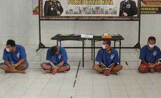 Empat Pengedar Sabu Kota Blitar Dibekuk