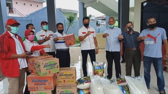 PBVSI Bantu Sembako Untuk Warga Terdampak Covid-19