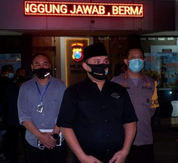 Kapolda Jatim Irjen Fadil Sosialisasikan Program RW Tangguh di Mapolres Gresik