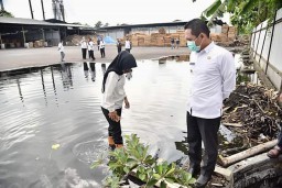 Cak Thoriq Minta Pabrik di Lumajang Kelola Limbah dengan Baik