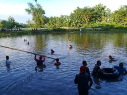 Bocah 10 Tahun di Sugiwaras Bojonegoro Ditemukan Tewas di Dasar Embung