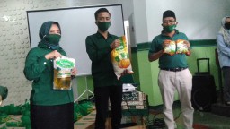Muhaimin Iskandar Sumbang 40 Ribu Paket Sembako di Jatim