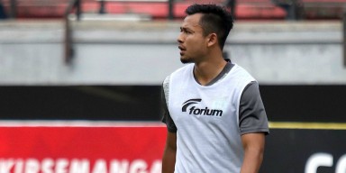 Bek Persebaya Arif Satria Bersyukur Lebaran Kumpul Keluarga