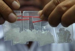 Cleaning Service DPRD Surabaya Edarkan Sabu dan Pil Koplo