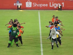 Soal Kelanjutan Kompetisi Liga 1 & 2, Suara Klub Pecah