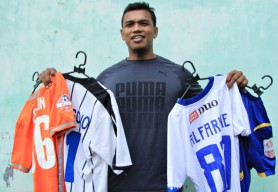 Alfarizi Dkk Lelang Jersey Arema FC Untuk Bantu Cegah Covid-19