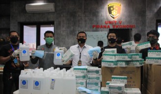 Polisi Bekuk Pengedar Masker Ilegal dan Produsen Handsanitizer Bodong