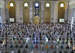 MUI Jatim Imbau Khotib Salat Id Perpendek Khotbahnya