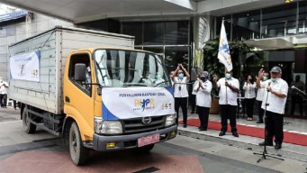 Kemen-PUPR Bagikan 3.200 Paket Sembako