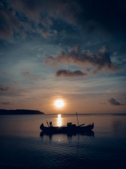 Gerhana Matahari Cincin Berhasil Terlihat di Bawean dan Sejumlah Kota di Jatim