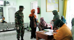 Kodim 0813 dan P3AKB Bojonegoro Gelar Pelayanan KB Gratis