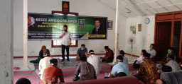 Masyarakat Minta DPRD Agar Nasib Guru Honorer dan Pesantren di Bojonegoro Diperhatikan